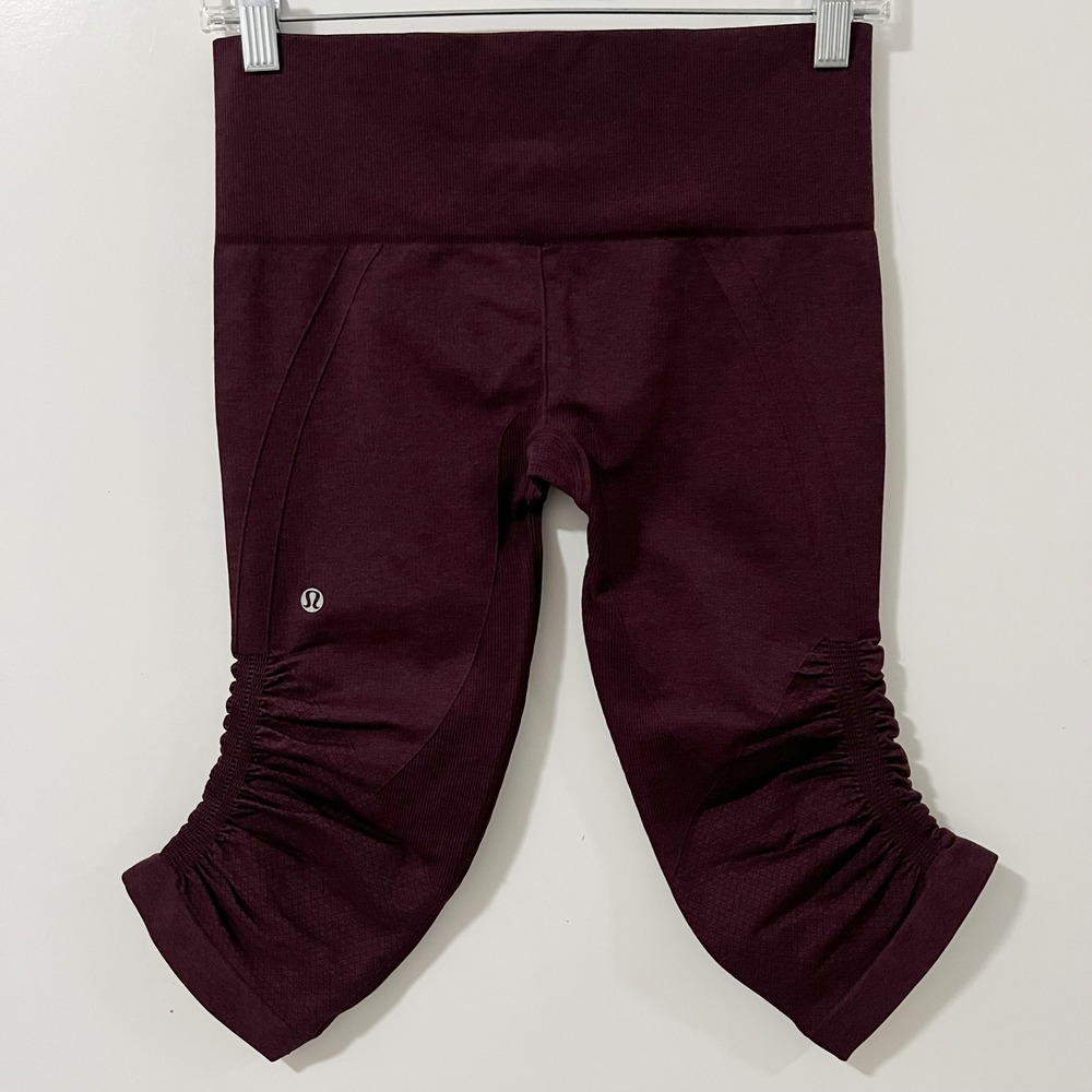 Lululemon Ebb to Street Ruched Crop Leggings Bordeaux‎ Drama Burgundy Womens 6